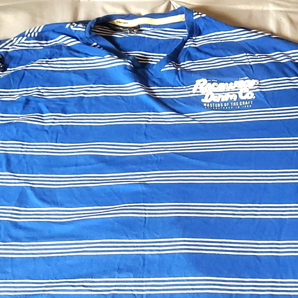Rocawear shirt